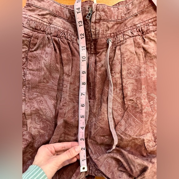 Free People Fly Away Parachute Cargo Pants Purple Dye Size 2 - Picture 7 of 11